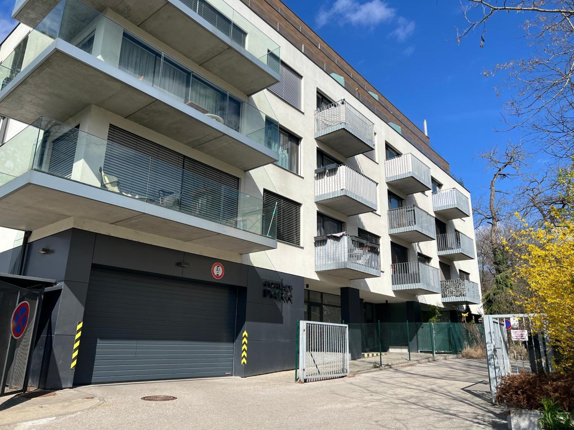 Forest Park Garden Apartment Bratislava Extérieur photo