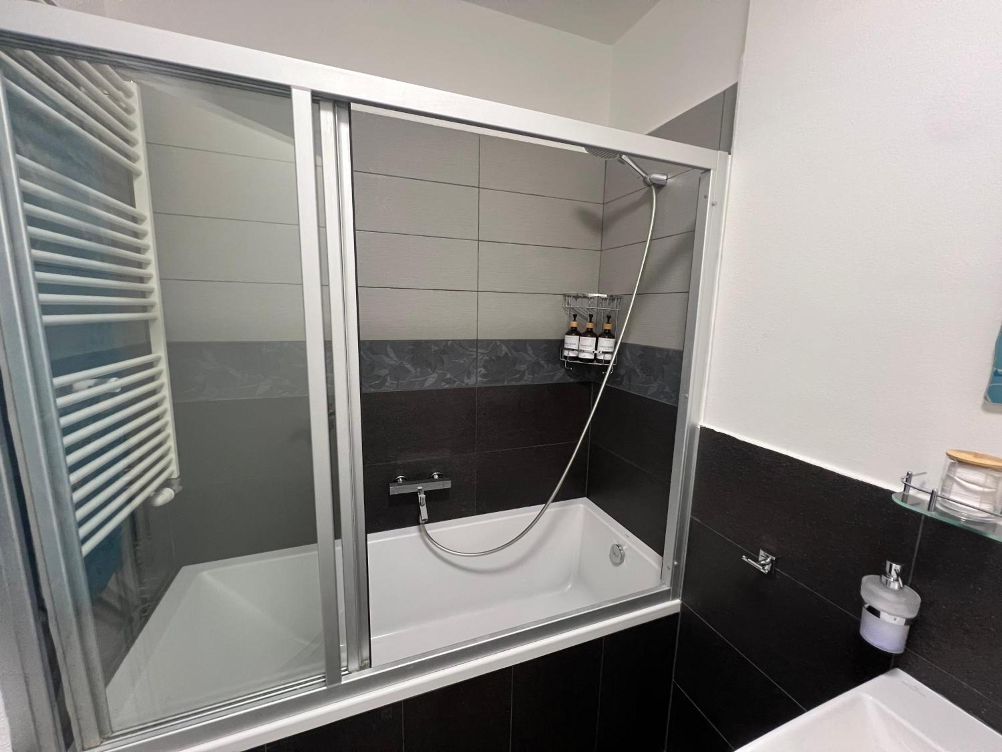 Forest Park Garden Apartment Bratislava Extérieur photo
